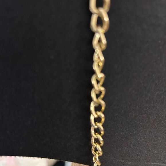 Chic Gold Chain Strap - Picture 6 of 6